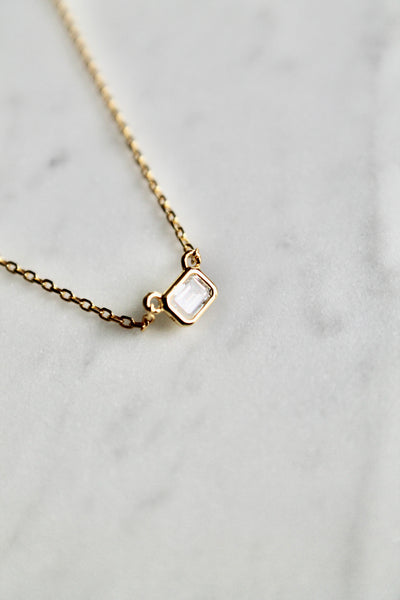 Moissanite stones necklace