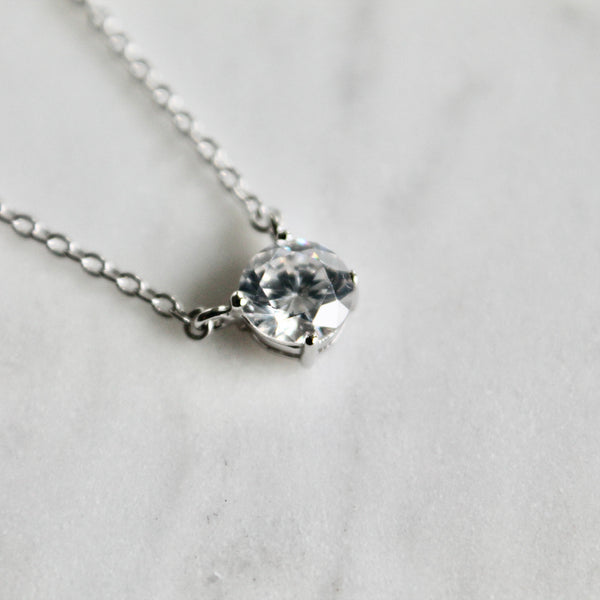 Cubic zirconia stone necklace