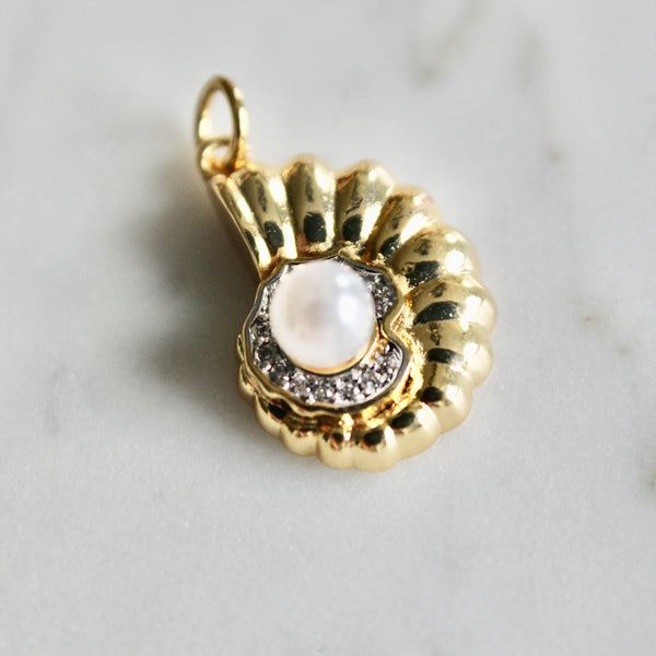 Sea shell charm