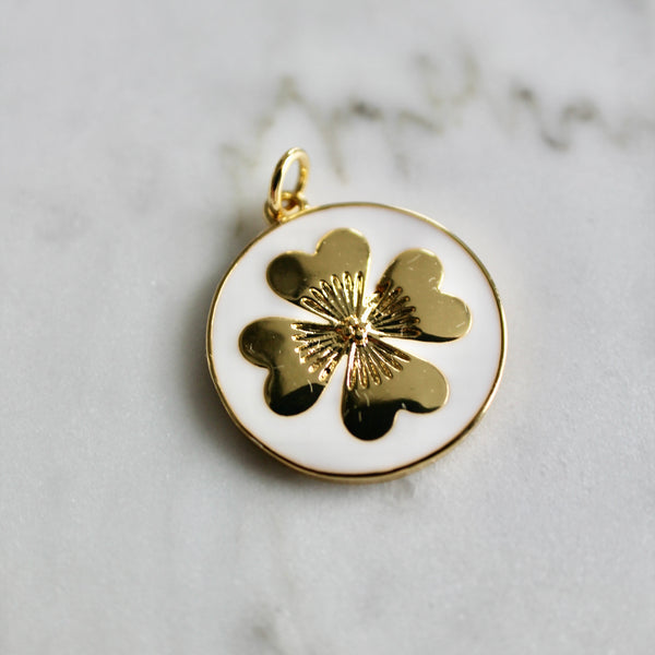 Lucky clover charm