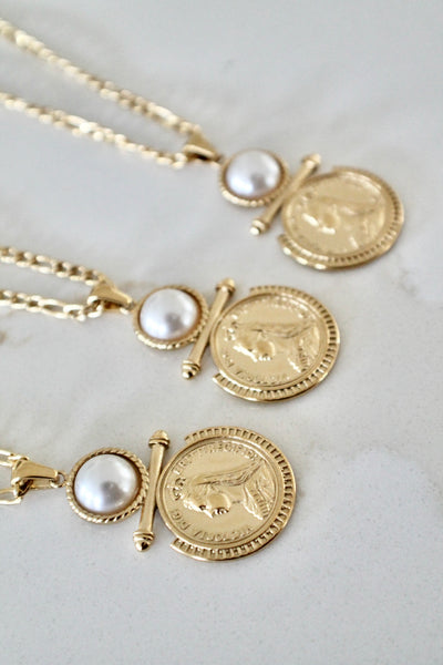 Epress pearl drop necklace