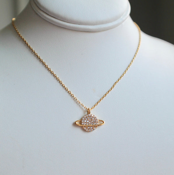 Saturn dainty necklace