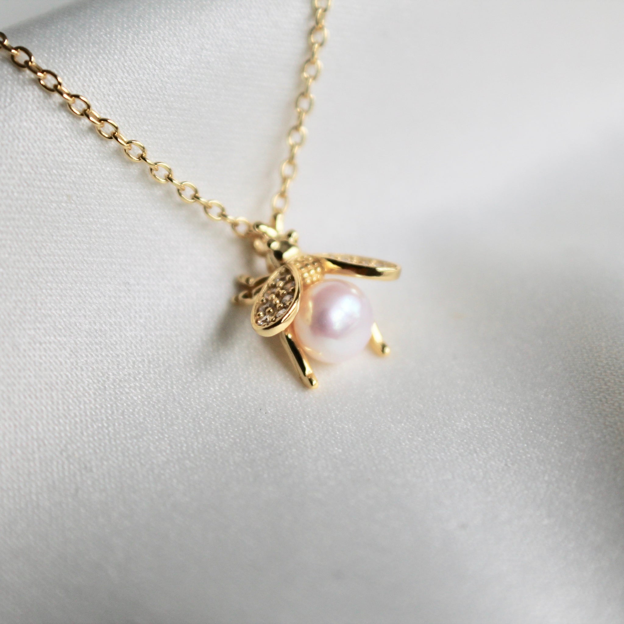 Bumble bee pearl necklace