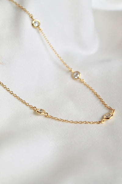 Bezel choker necklace