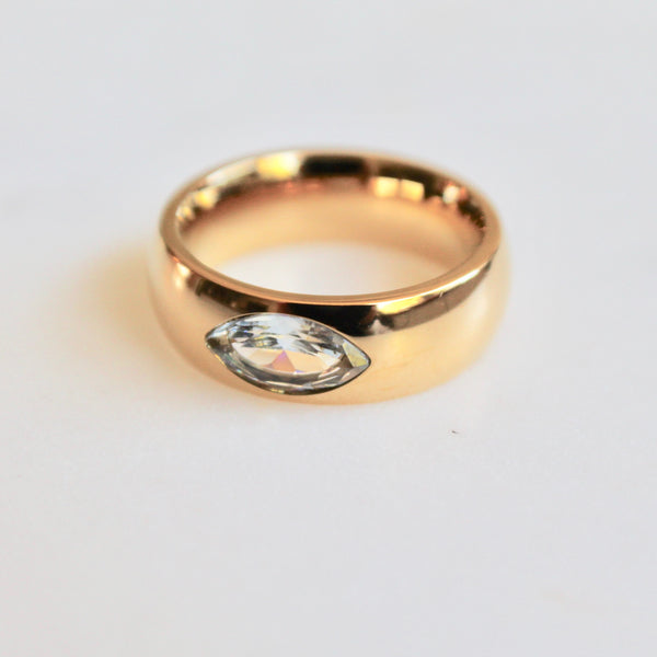 Shana crystal stone ring