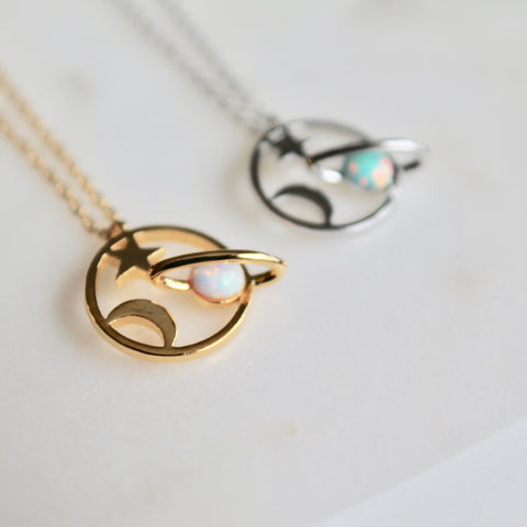 Planet dainty necklace