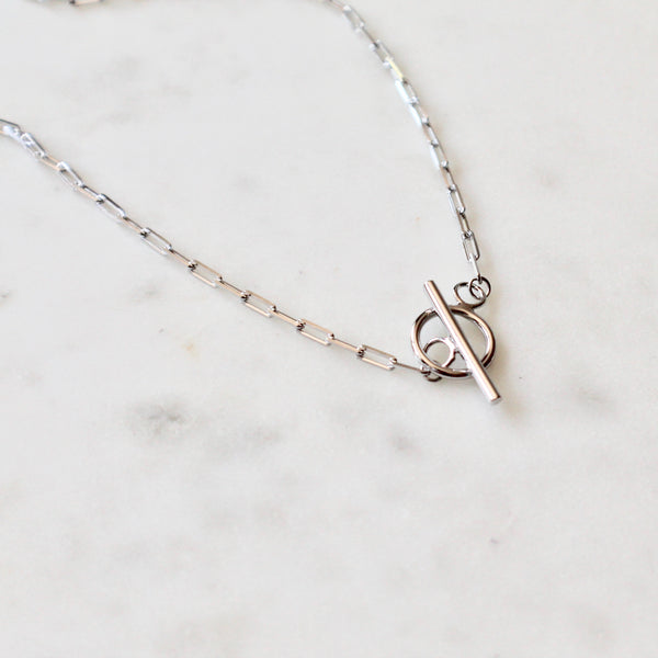 Short paper clip necklace - Lily Lough 