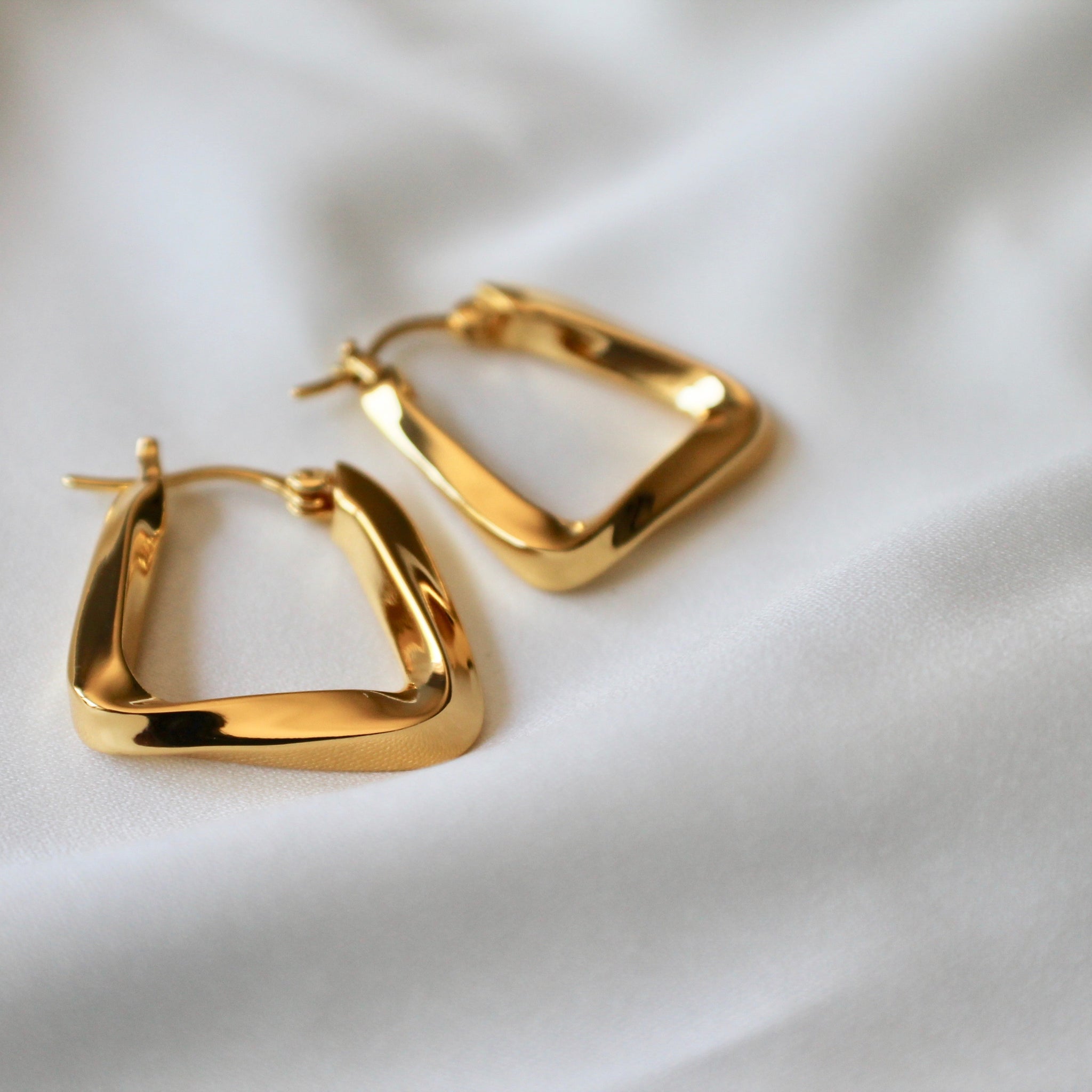 Geometric gold hoop earrings - Lily Lough Jewelry