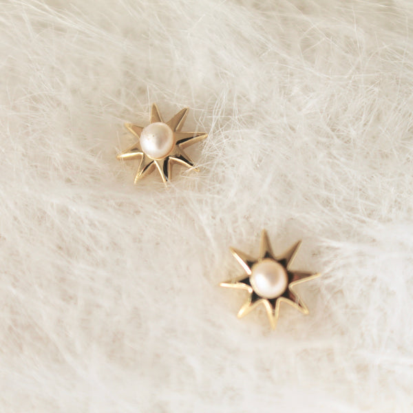 Pearl star studs earrings