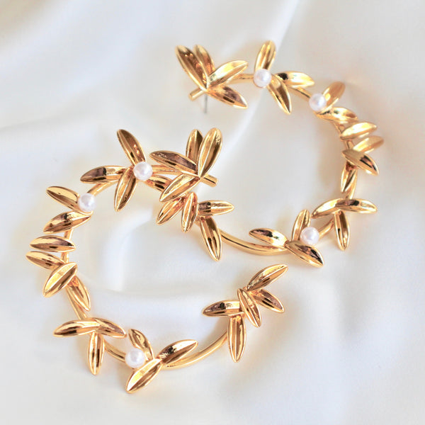 Joya pearl earrings